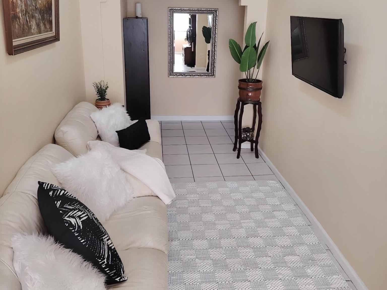 54 On 7Th Newton Park Villa Room photo